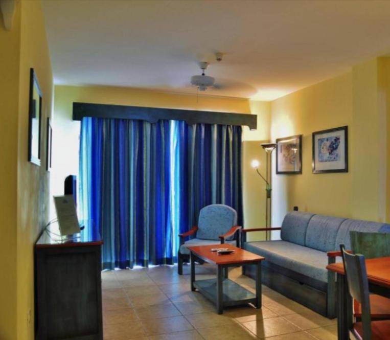 Granada Park S01B Apartment อาโรนา ภายนอก รูปภาพ